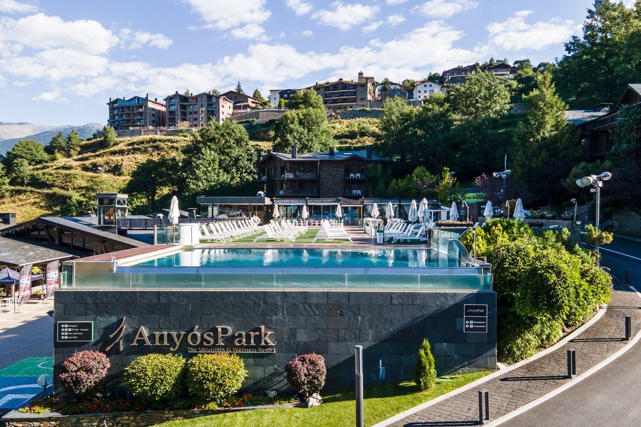 Aparthotel Anyospark Mountain & Wellness Resort 라마사나 외부 사진