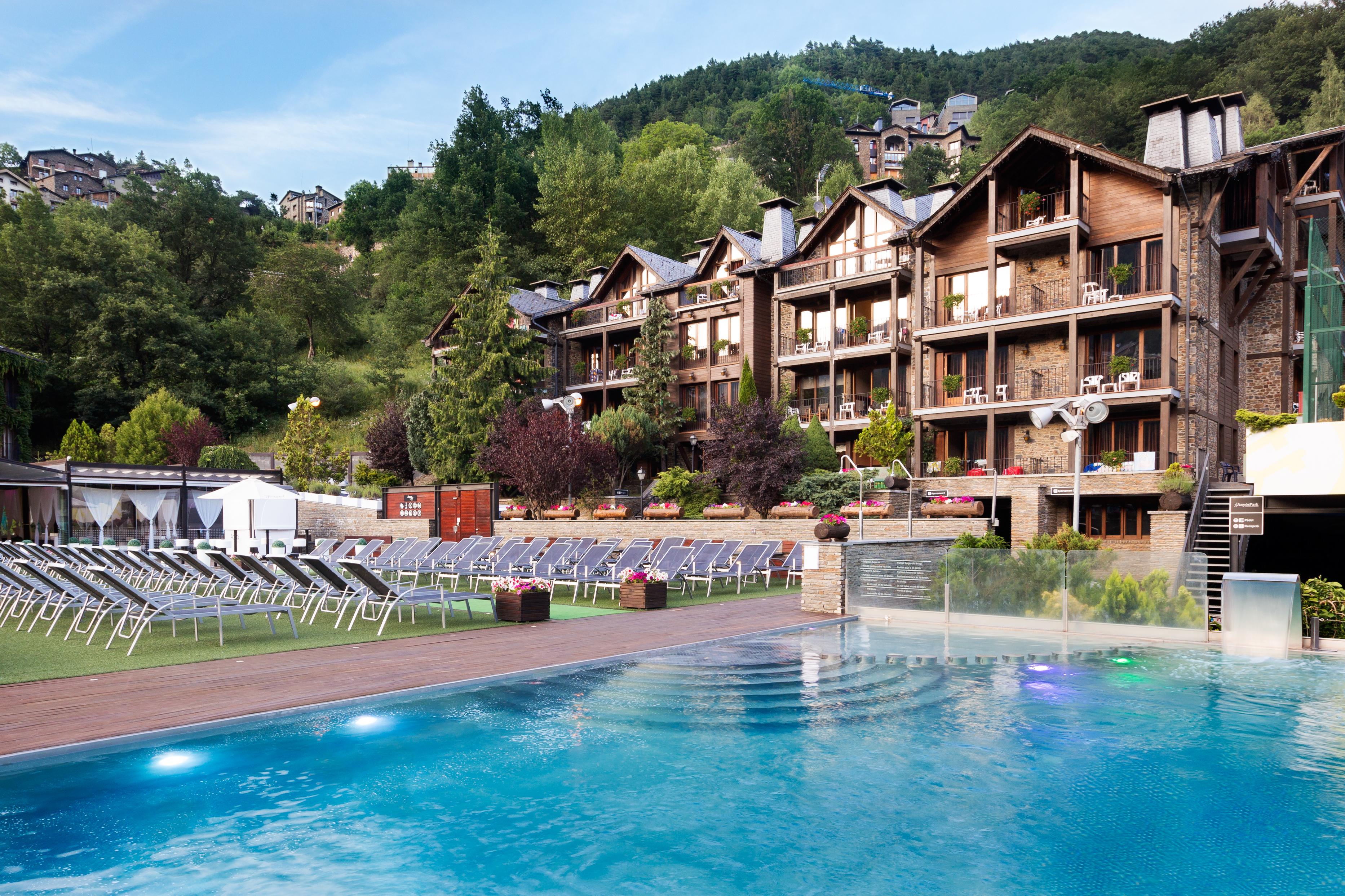 Aparthotel Anyospark Mountain & Wellness Resort 라마사나 외부 사진