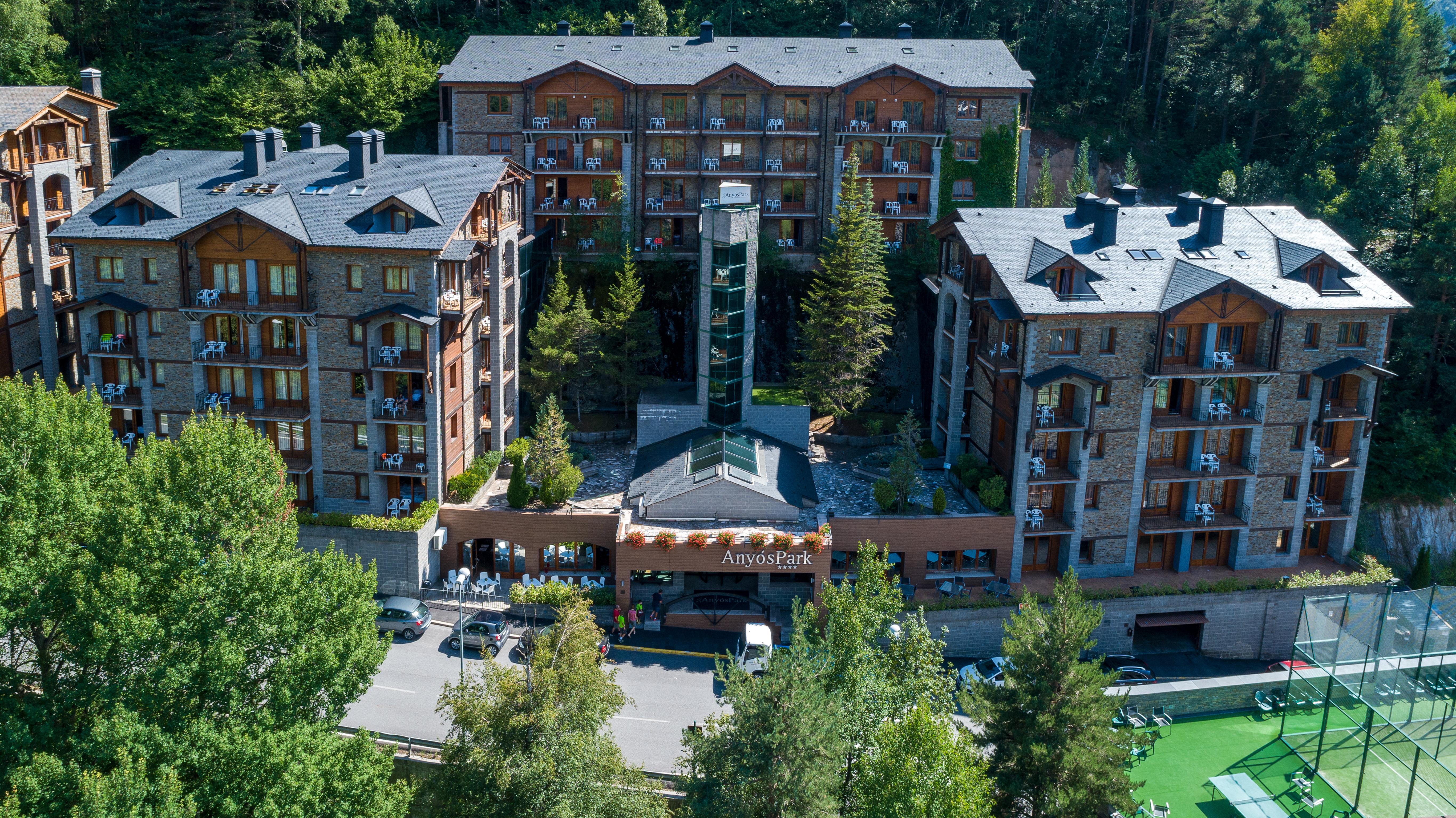 Aparthotel Anyospark Mountain & Wellness Resort 라마사나 외부 사진
