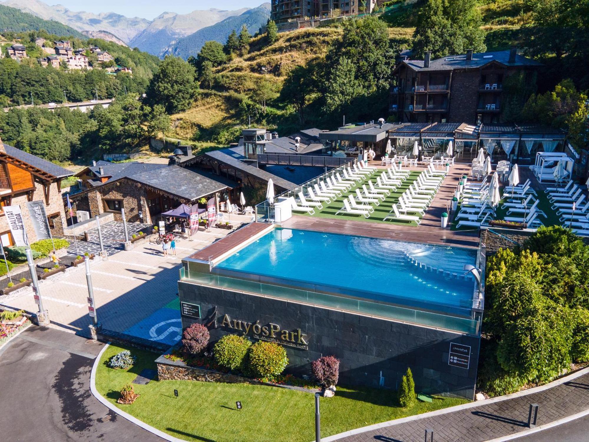 Aparthotel Anyospark Mountain & Wellness Resort 라마사나 외부 사진