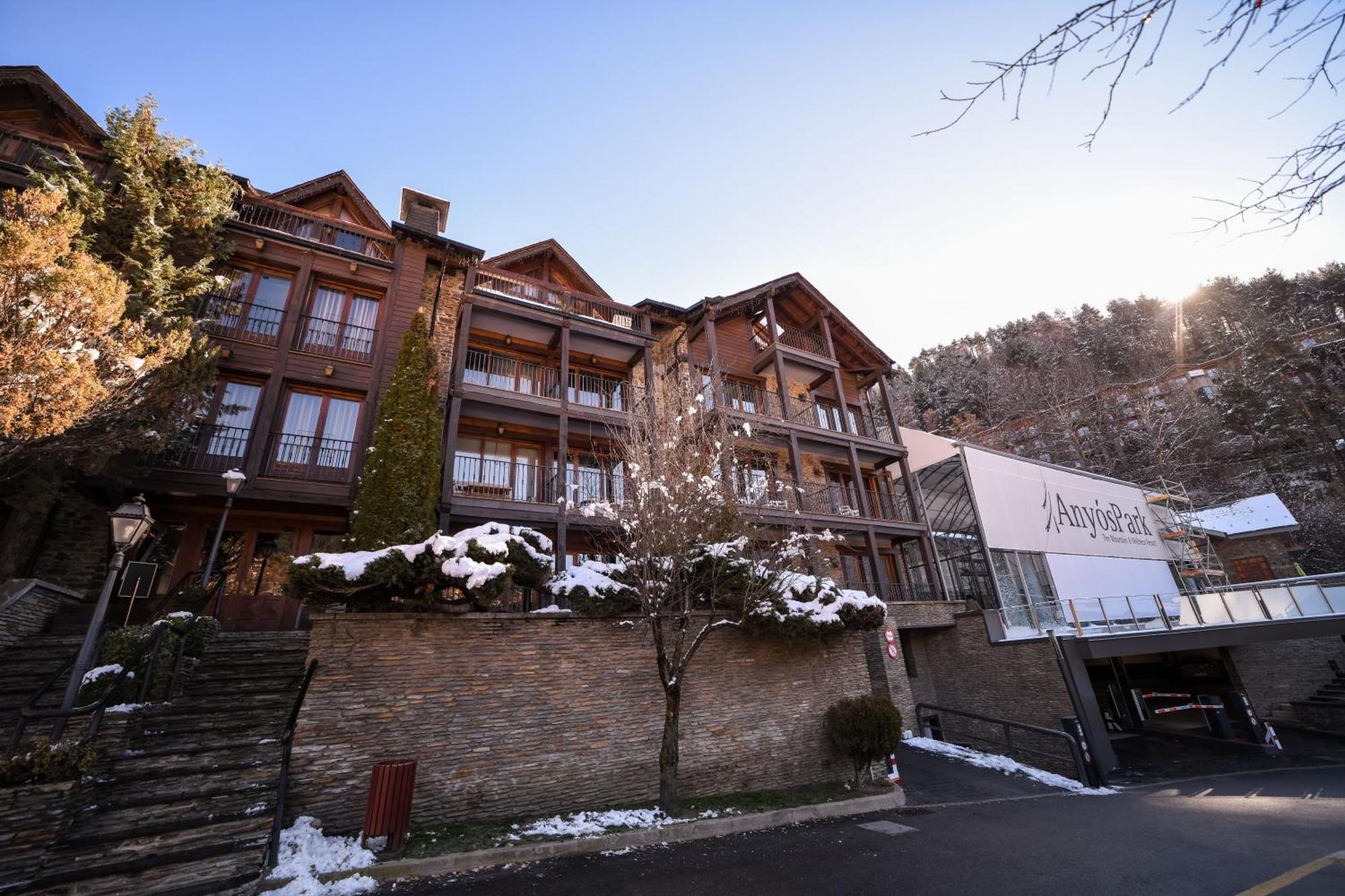 Aparthotel Anyospark Mountain & Wellness Resort 라마사나 외부 사진