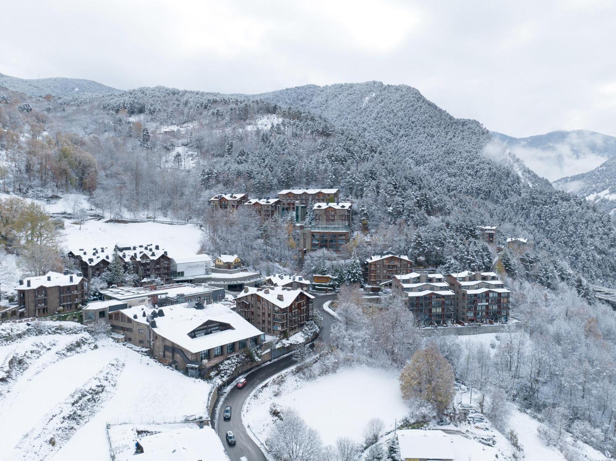 Aparthotel Anyospark Mountain & Wellness Resort 라마사나 외부 사진